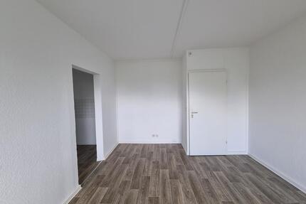 Zuhause in Sicht- Ihre neue Single-Wohlfühloase - Halle (Saale) Halle-Neustadt