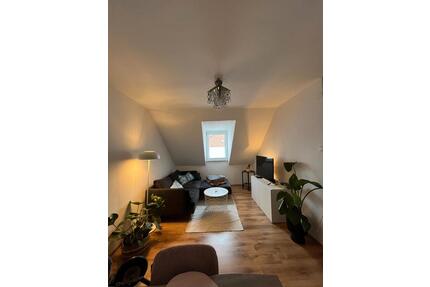 Geräumige 1,5-Zimmer-Wohnung mit Einkauküche im 4. OG - Nürnberg Gibitzenhof