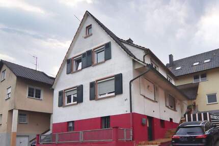 ++RESERVIERT++ Großzügige 8-Zimmer-Eigentumseinheit mit Hauscharakter - Lahr/Schwarzwald Sulz