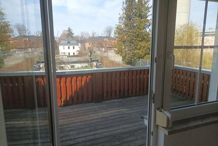 02727 Neugersdorf 4 Raum Wohnung 120 m² großer Balkon + Garten + - Ebersbach-Neugersdorf