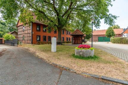 Mehrfamilienhaus mit Entwicklungspotenzial in ruhiger Lage - Liebenburg