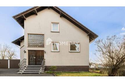 Charmantes EFH mit Garten, Terrasse, Balkon, Keller, Dachboden und Doppelgarage - Steinau an der Straße Sarrod