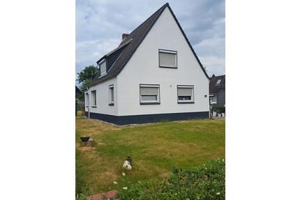 Individuelles Einfamilienhaus - 259.000,00&nbsp;EUR Kaufpreis, ca.&nbsp; 108,00&nbsp;m&sup2; in Uetersen (PLZ: 25436)