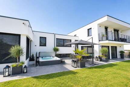Haus zum Kaufen in Ilsfeld 1.500.000,00 € 306 m²