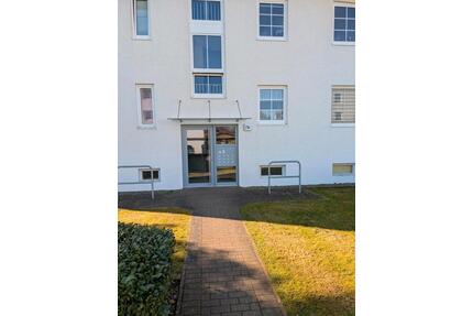 2 Zimmer Wohnung mit Balkon und Carport in Hohenlockstedt