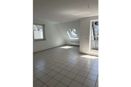 Wohnung zum Mieten in Solingen 999,00 € 102 m²