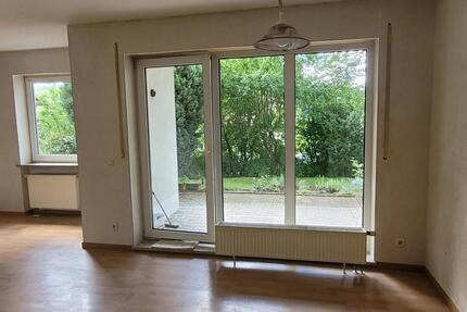 Helle 3-Zimmer-Wohnung mit Gartenanteil - Rödental