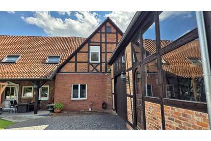 Haus zum Kaufen in Uetze 339.000,00 € 147.8 m²