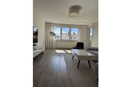 Helle 4,5-Zimmer-Wohnung in ruhiger und zentraler Lage von Leonberg