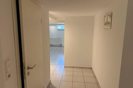 1 Zimmerwohnung - 400,00&nbsp;EUR Kaltmiete, ca.&nbsp; 30,00&nbsp;m&sup2; in Karlsruhe (PLZ: 76149) Neureut