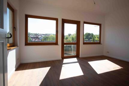 helle renovierte Altbauwohnung in Büren zu vermieten