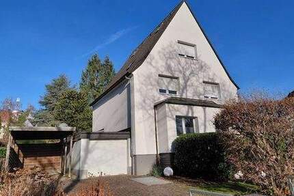 Gepflegtes Zweifamilienhaus mit Garage und Carport in guter Lage von Iserlohn-Letmathe