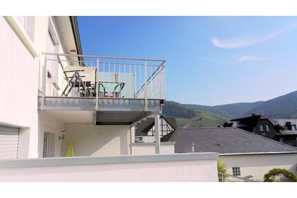 10 Fewo in bester Lage von Bernkastel-Kues, Burg-Moselblick-Balkon