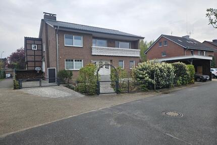 Zweifamilienhaus (kernsaniert) mit vermietetem Nebengebäude - Telgte