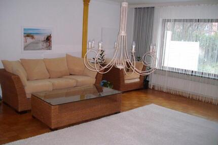 Hochwertig, balinesisch möbl. Wohnteil in U-Bahn Nähe - Norderstedt