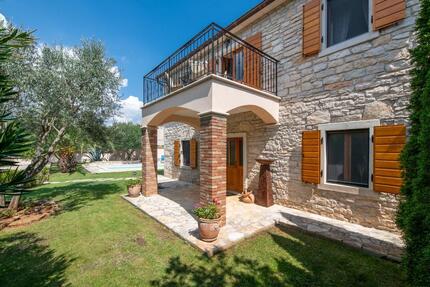 Ferienhaus Pula - Pfingsten - 6 Pers mit Pool - Nandlstadt