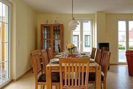 Günstiger geht nicht vier Schlafzimmer Sauna großes Grundstück eingezäunt Glowe Insel Rügen