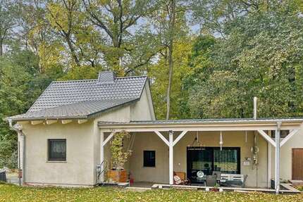 Haus zum Kaufen in Neuhausen 270.000,00 € 140 m²