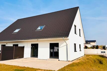 Doppelhaushälfte 122 m², Sonne Küche Garage Garten - Hohenroth