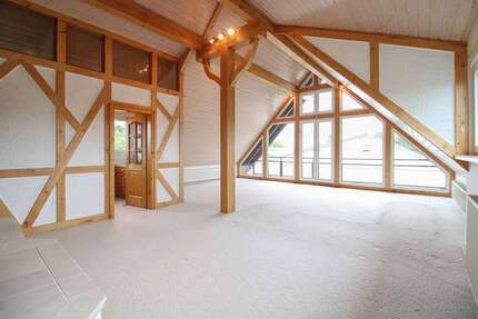 Haus zum Kaufen in Driedorf 349.000,00 € 322.28 m²