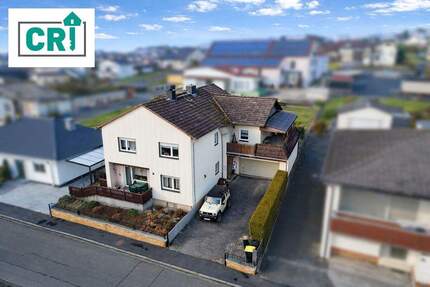 Gepflegtes Zweifamilienhaus in zentraler Lage von Homberg Ohm - Homberg (Ohm)