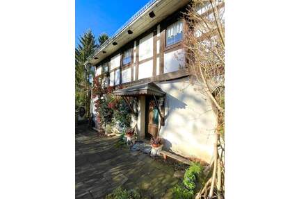 Einmalige Chance: Freistehendes Bauernhaus mit Charakter – großes Grundstück, viel Potenzial - Glauchau Wernsdorf