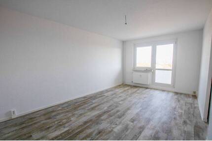 Große 3-Zimmerwohnung mit Balkon - Halle (Saale) Heide Nord