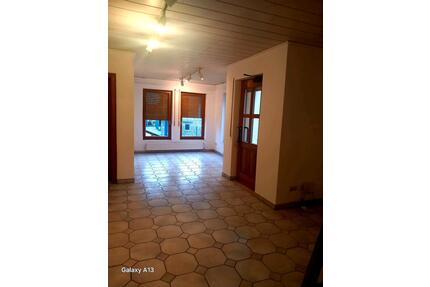 Single Wohnung - 680,00&nbsp;EUR Kaltmiete, ca.&nbsp; 50,00&nbsp;m&sup2; in Gückingen (PLZ: 65558)