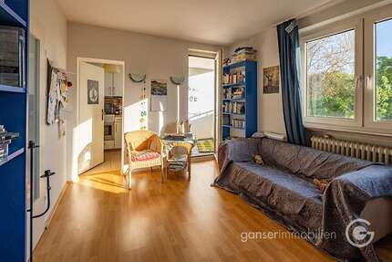 Wohnung zum Kaufen in Schwalbach 129.000,00 € 37 m²