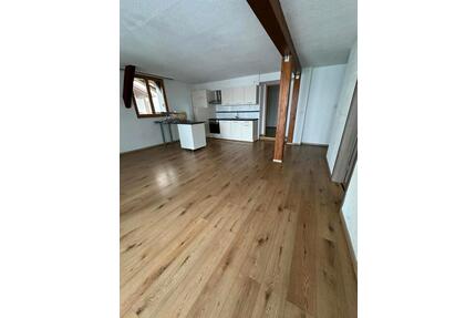 Wohnung zu vermieten. - 1.050,00&nbsp;EUR Kaltmiete, ca.&nbsp; 80,00&nbsp;m&sup2; in Blumberg (PLZ: 78176)