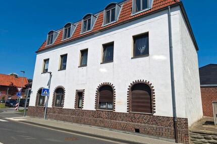 Stilvolle Dachgeschoss Wohnung in ruhiger Lage raum Geilenkirchen