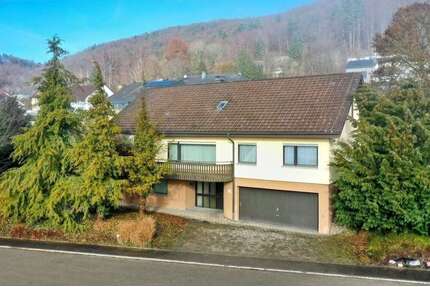 Haus zum Kaufen in Burladingen 347.000,00 € 234 m²