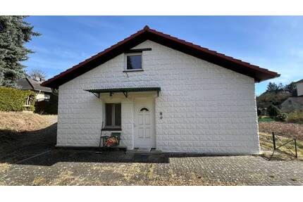 gestalten Sie Ihr Leben neu - Doppelhaushälfte auf sonnigem 831 qm großen Grundstück - Berlin Hermsdorf