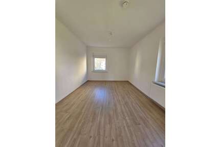 Wohnung zum Mieten in Bitterfeld 443,91 € 61.23 m²