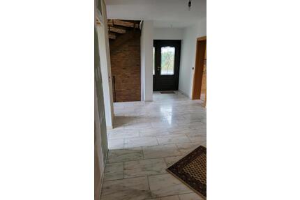 großes Einfamilienhaus zu vermieten - Leopoldshöhe