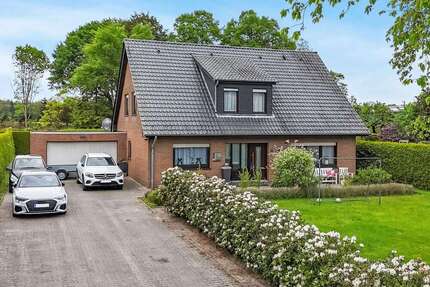 Haus zum Kaufen in Lähden 270.000,00 € 146.74 m²