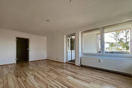 Hier dürfen Sie einziehen: 3,5-Zimmer auf rund 90 m², Westbalkon und Garage - Oberstenfeld