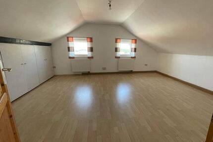 Wohnung in Trasham Ruderting - 700,00&nbsp;EUR Kaltmiete, ca.&nbsp; 90,00&nbsp;m&sup2; in Tiefenbach (PLZ: 94113)