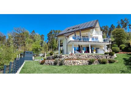 Architektenhaus mit Fernsicht – Traumlage, PV-Speicher & Wärmepum - Roth