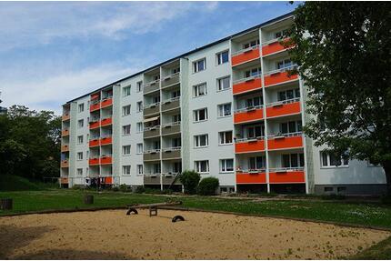 Gemütliche Dreiraumwohnung - 350,00&nbsp;EUR Kaltmiete, ca.&nbsp; 58,45&nbsp;m&sup2; in Gera (PLZ: 07549) Lusan