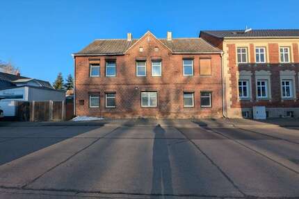 Haus zum Kaufen in Tangerhütte OT Birkholz 29.000,00 € 180 m²