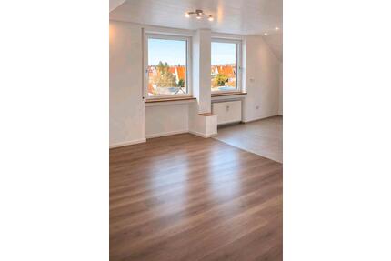 Moderne, helle 3 Zimmer Dachgeschosswohnung in Volkach