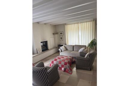 Besonderes Einfamilienhaus - 1.850,00&nbsp;EUR Kaltmiete, ca.&nbsp; 200,00&nbsp;m&sup2; in Kreuzau (PLZ: 52372)