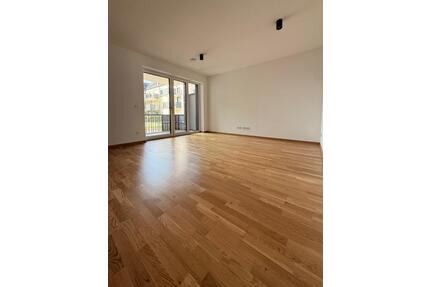 3-Zimmer-Wohnung in Traunstein - 1.185,00&nbsp;EUR Kaltmiete, ca.&nbsp; 77,25&nbsp;m&sup2; in Traunstein (PLZ: 83278)