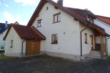 Haus zum Kaufen in Bonndorf 360.000,00 € 135 m²