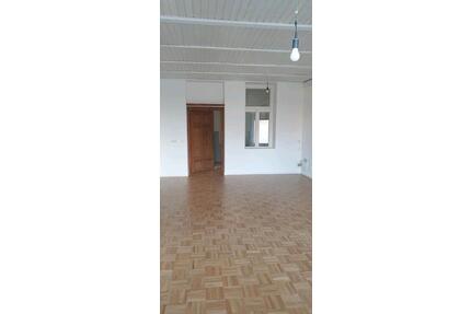 Wohnung (68qm-2 Raum) zu vermieten - Erfurt Linderbach