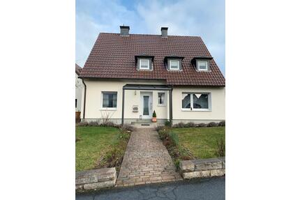 Möblierte Wohnung - 695,00&nbsp;EUR Kaltmiete, ca.&nbsp; 48,00&nbsp;m&sup2; in Warstein (PLZ: 59581)