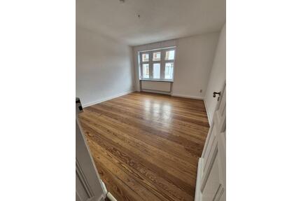 Wunderschöne, renovierte 2ZKB-Altbauwohnung in SB-St. Arnual! - Saarbrücken