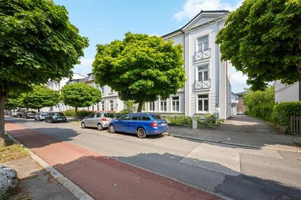 Charmante, sanierte Altbauwohnung mit 4 Zimmern in Bad Oldesloe