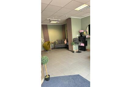 Arbeitsplatz oder Raum im Beautystudio zu vermieten - Übach-Palenberg